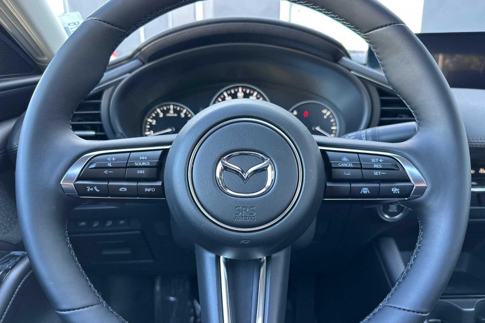 Certified 2025 MAZDA MAZDA3 2.5 Turbo Sedan w/Premium Plus AWD/4WD image 25