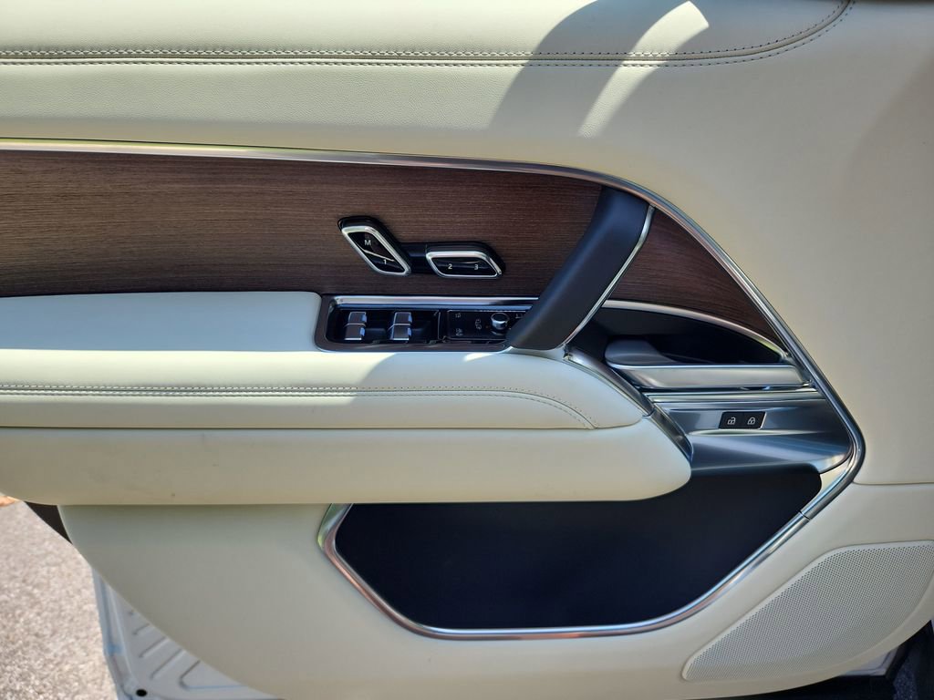 New 2026 Land Rover Range Rover SE AWD/4WD image 24