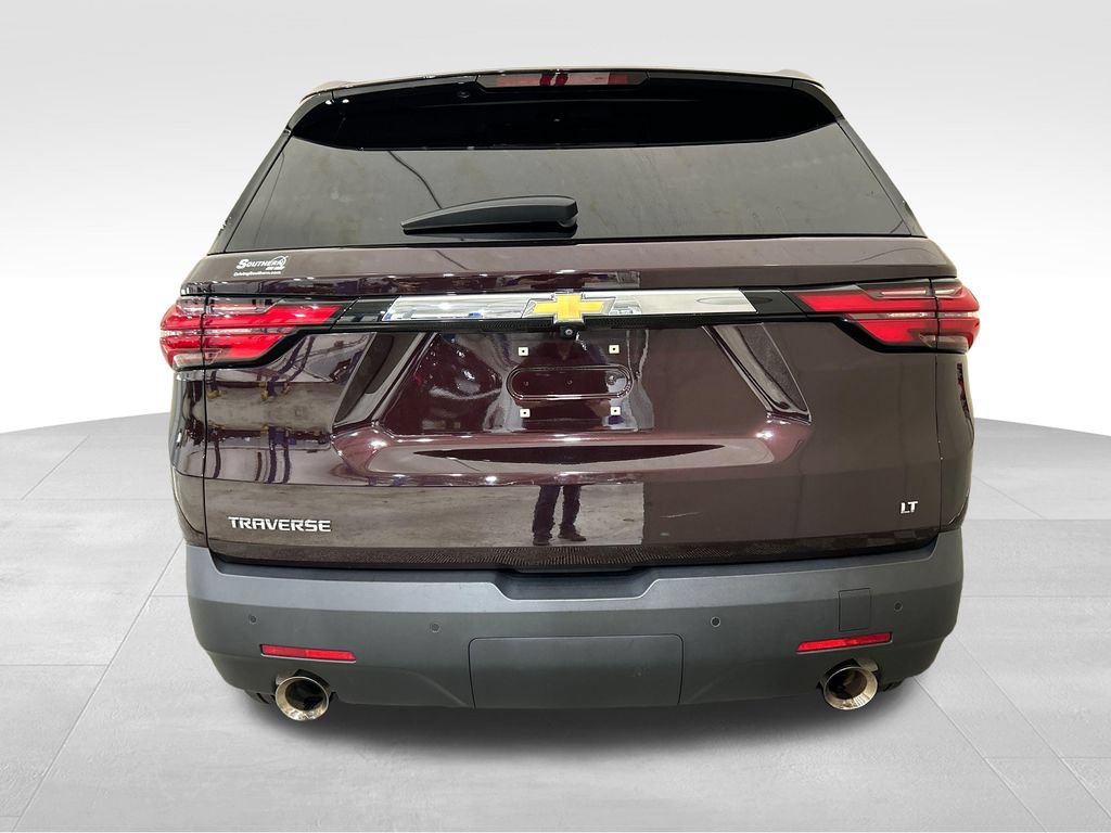 Used 2022 Chevrolet Traverse LT FWD image 4