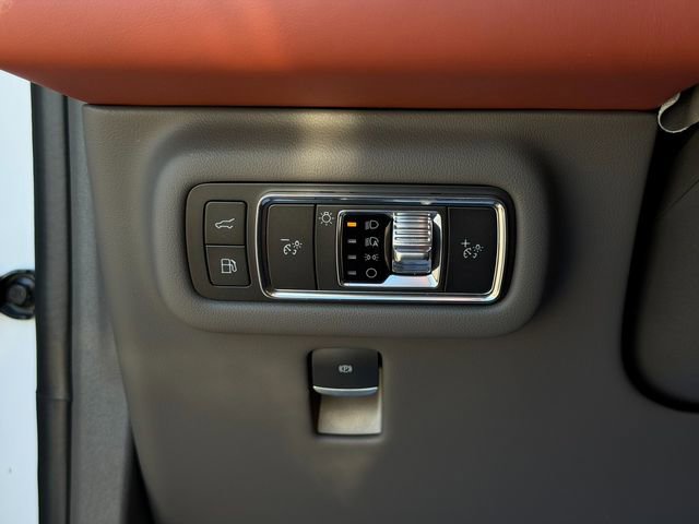 Used 2024 Lincoln Nautilus Black Label w/ Jet Appearance Package (87T) image 38