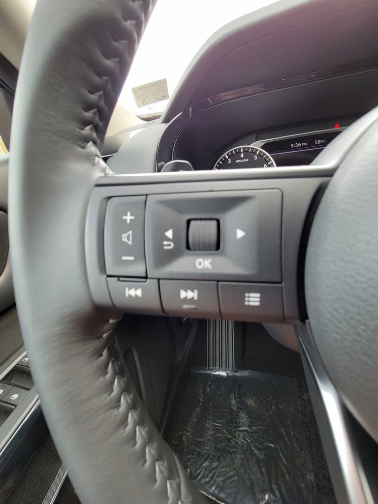 New 2025 Nissan Pathfinder SV image 30