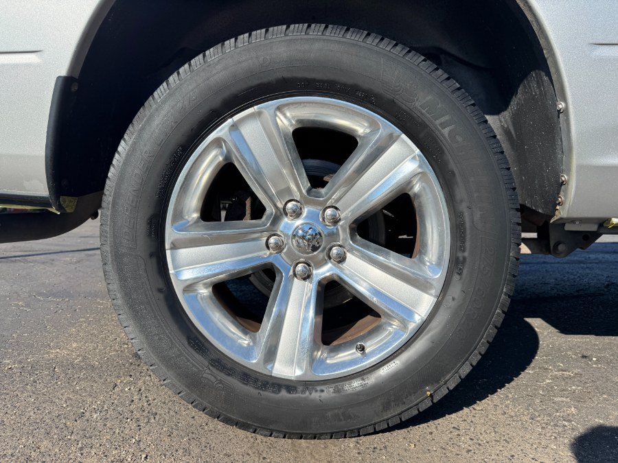 Used 2014 RAM 1500 ST w/ SXT Appearance Group AWD/4WD image 13