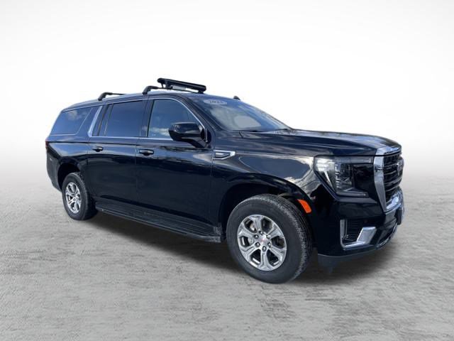 Used 2023 GMC Yukon XL SLE w/ Gmc Pro Safety Plus Package image 3