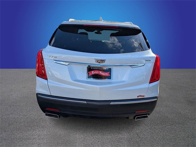 Used 2018 Cadillac XT5 Luxury w/ Driver Awareness Package image 4