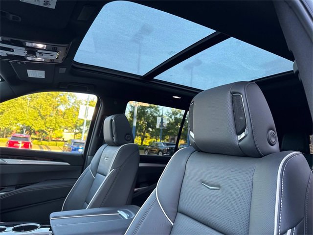 New 2025 Cadillac Escalade Sport w/ Touring Package image 18