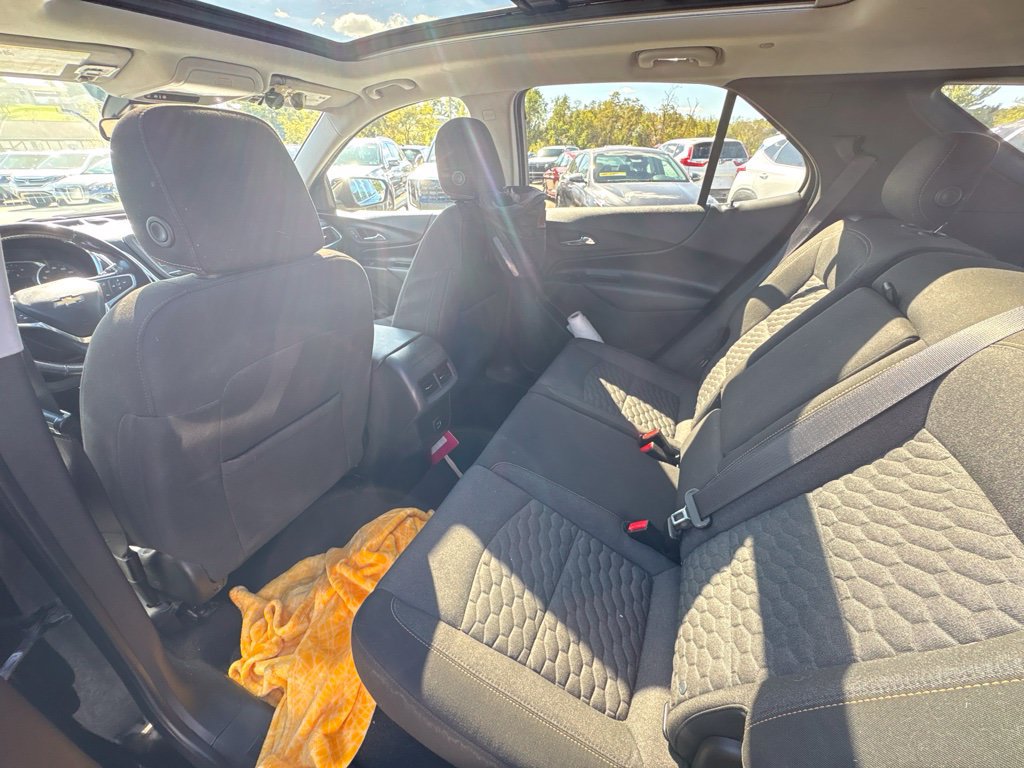 Used 2020 Chevrolet Equinox LT AWD/4WD image 22