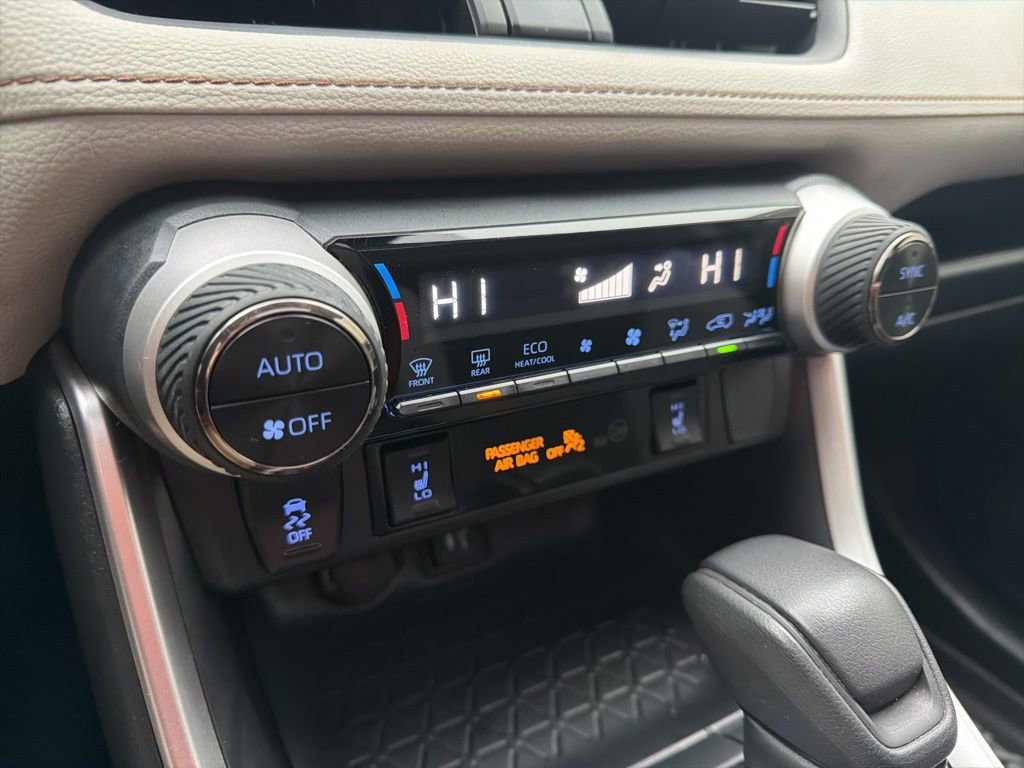 Used 2019 Toyota RAV4 XLE image 33