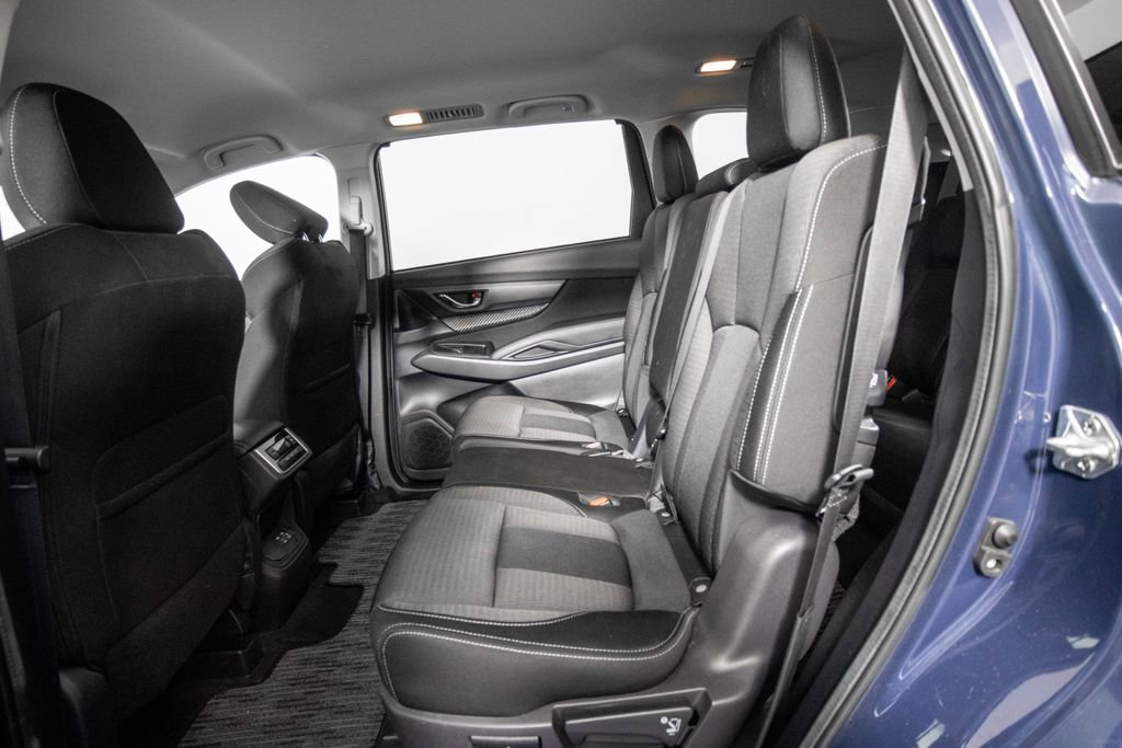 Used 2023 Subaru Ascent Premium w/ Convenience Package image 9
