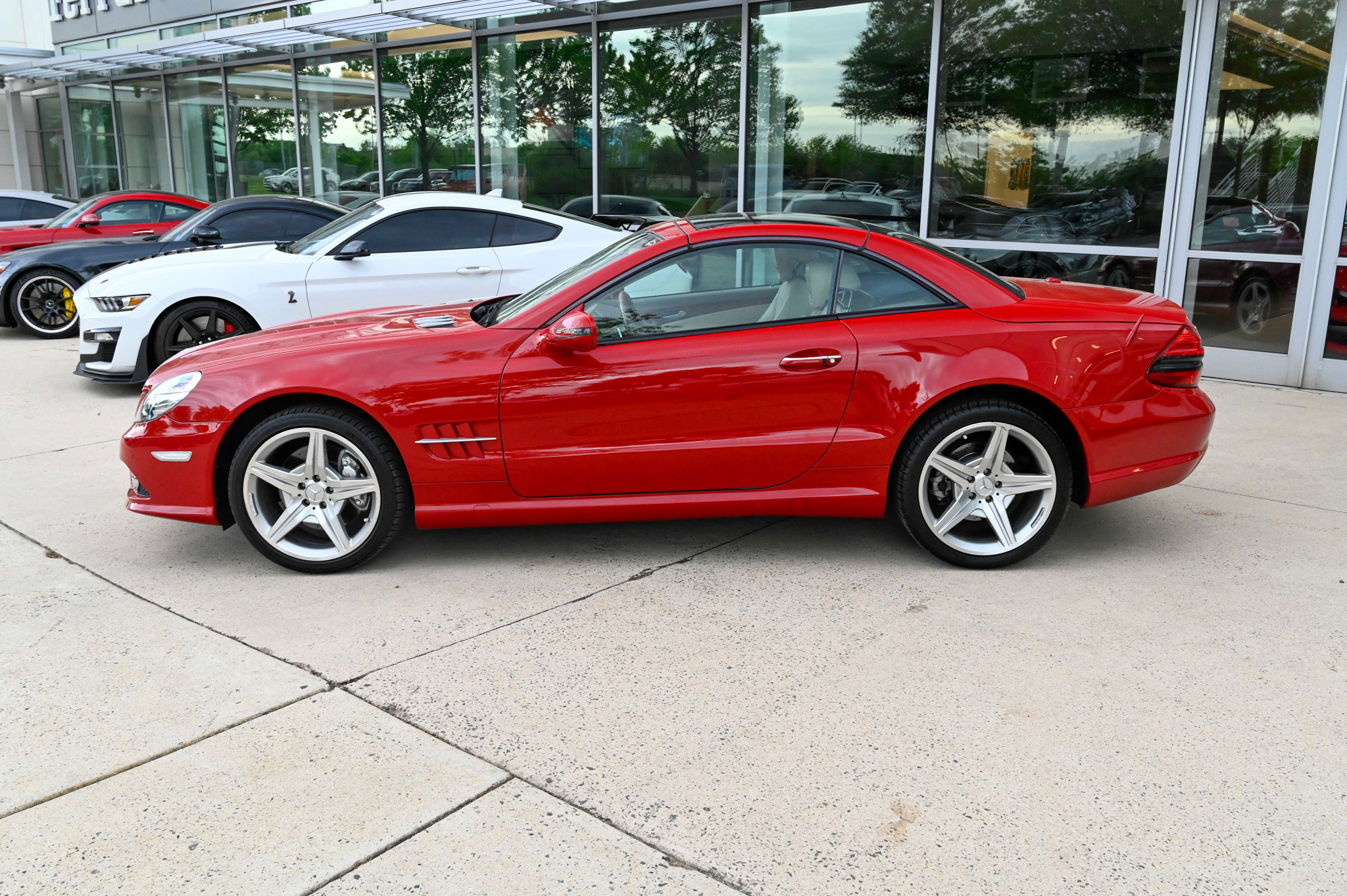 Used 2009 Mercedes-Benz SL 550 image 8