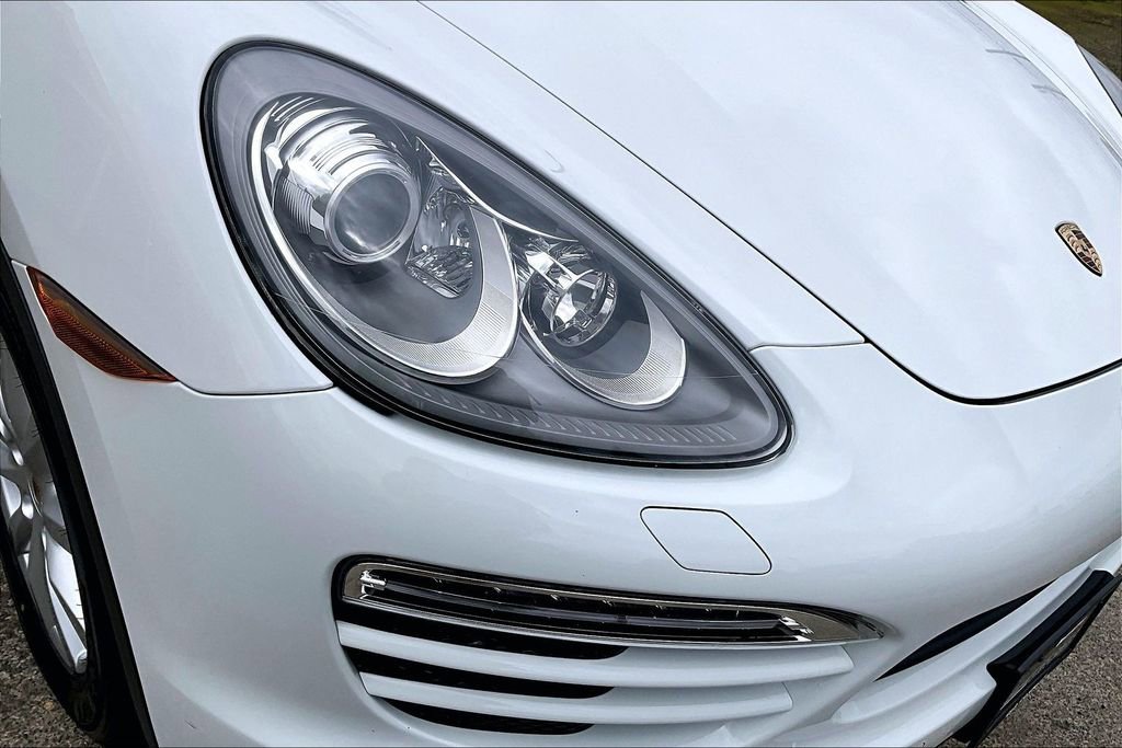 Used 2014 Porsche Cayenne AWD/4WD image 27