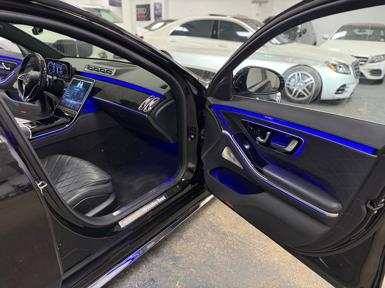 Used 2021 Mercedes-Benz S 580 4MATIC Sedan w/ AMG Line image 37