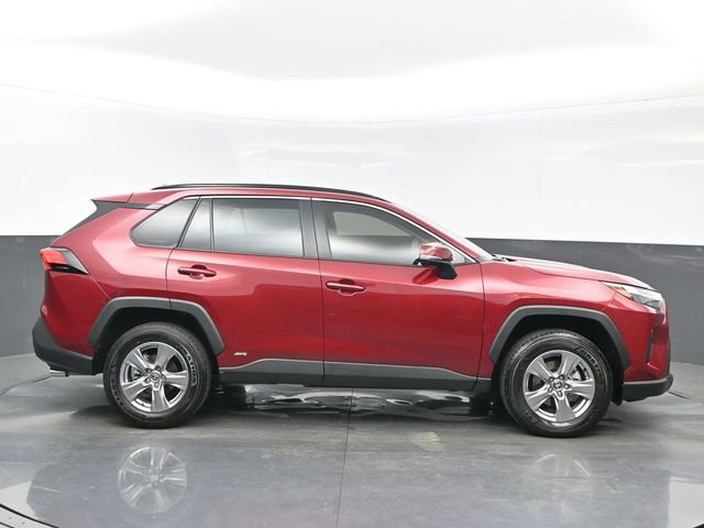 Used 2025 Toyota RAV4 XLE w/ Convenience Package image 7