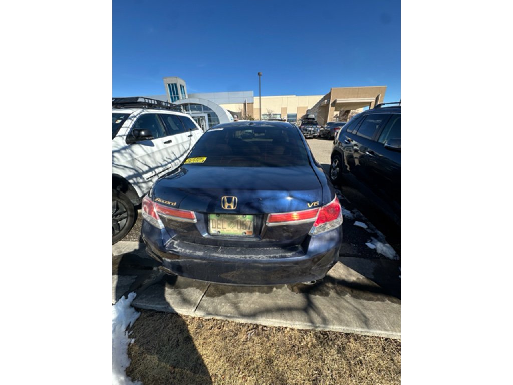 Used 2011 Honda Accord EX-L image 5