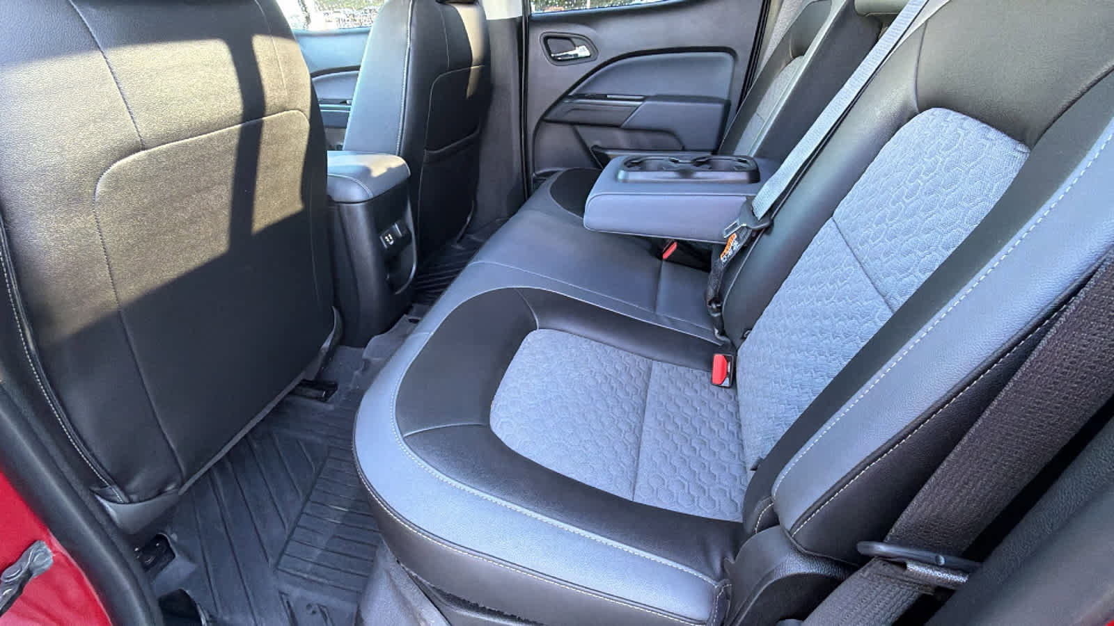 Used 2019 Chevrolet Colorado Z71 image 24