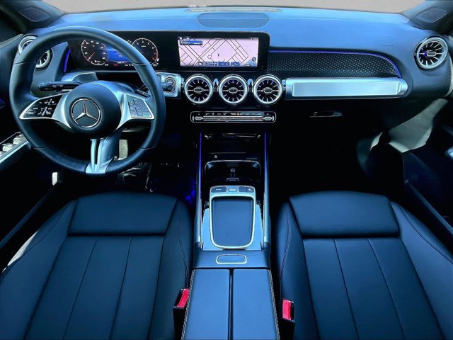 Used 2024 Mercedes-Benz GLB 250 image 16