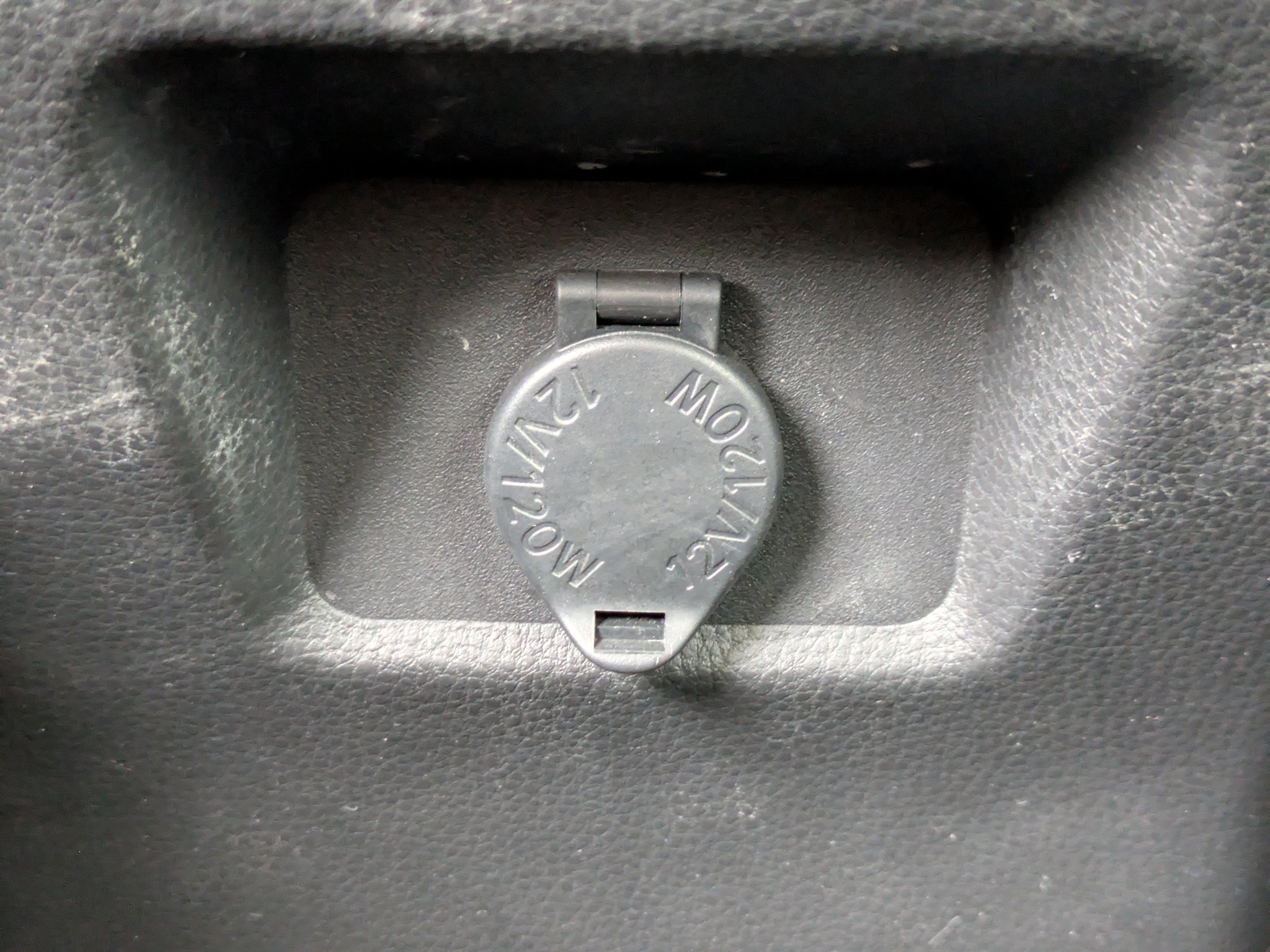 Used 2023 Toyota RAV4 LE image 15