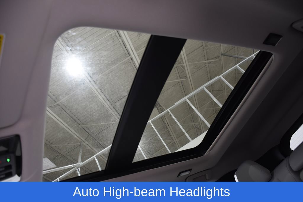 New 2025 Mitsubishi Outlander AWD image 25