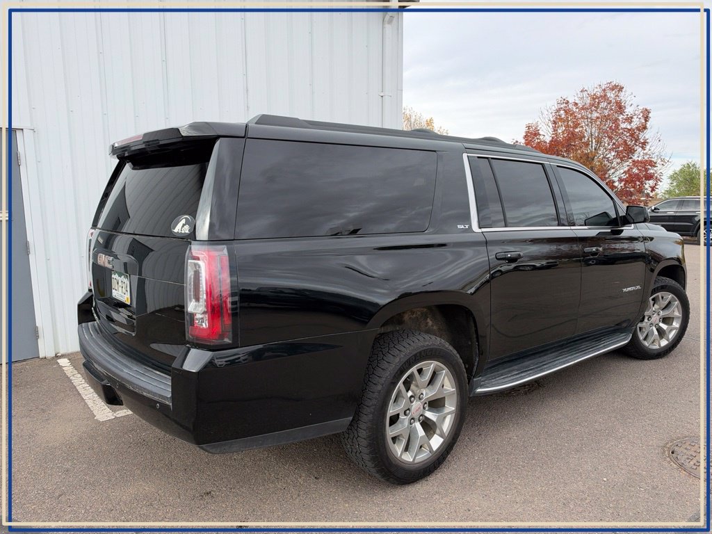 Used 2019 GMC Yukon XL SLT AWD/4WD image 3