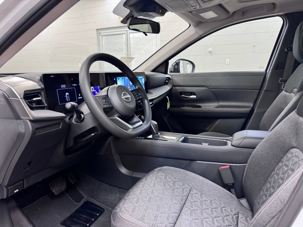 Certified 2026 Nissan Kicks SV w/ SV Premium Package AWD/4WD image 12