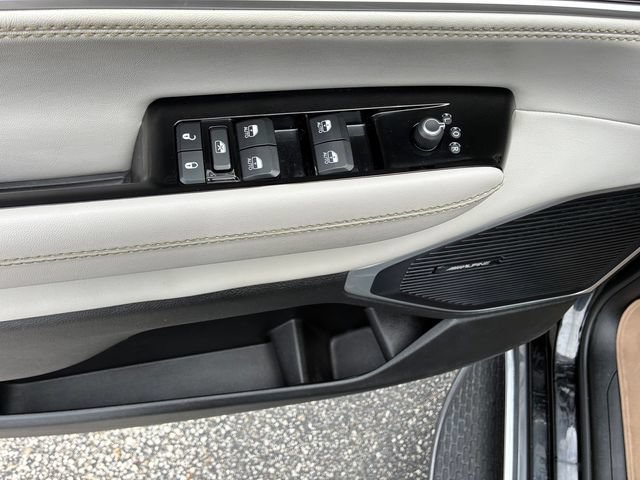 Used 2022 Jeep Wagoneer Series III AWD/4WD image 19