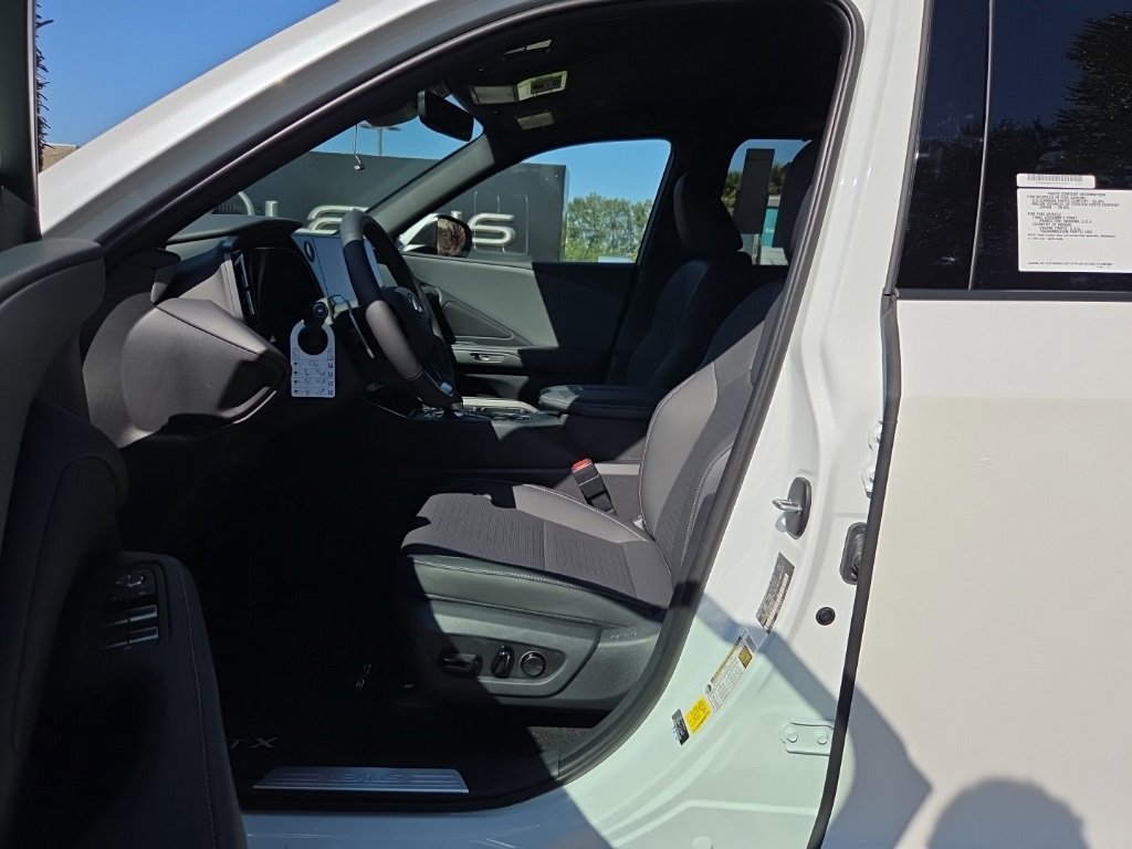 New 2025 Lexus TX 350 AWD image 4