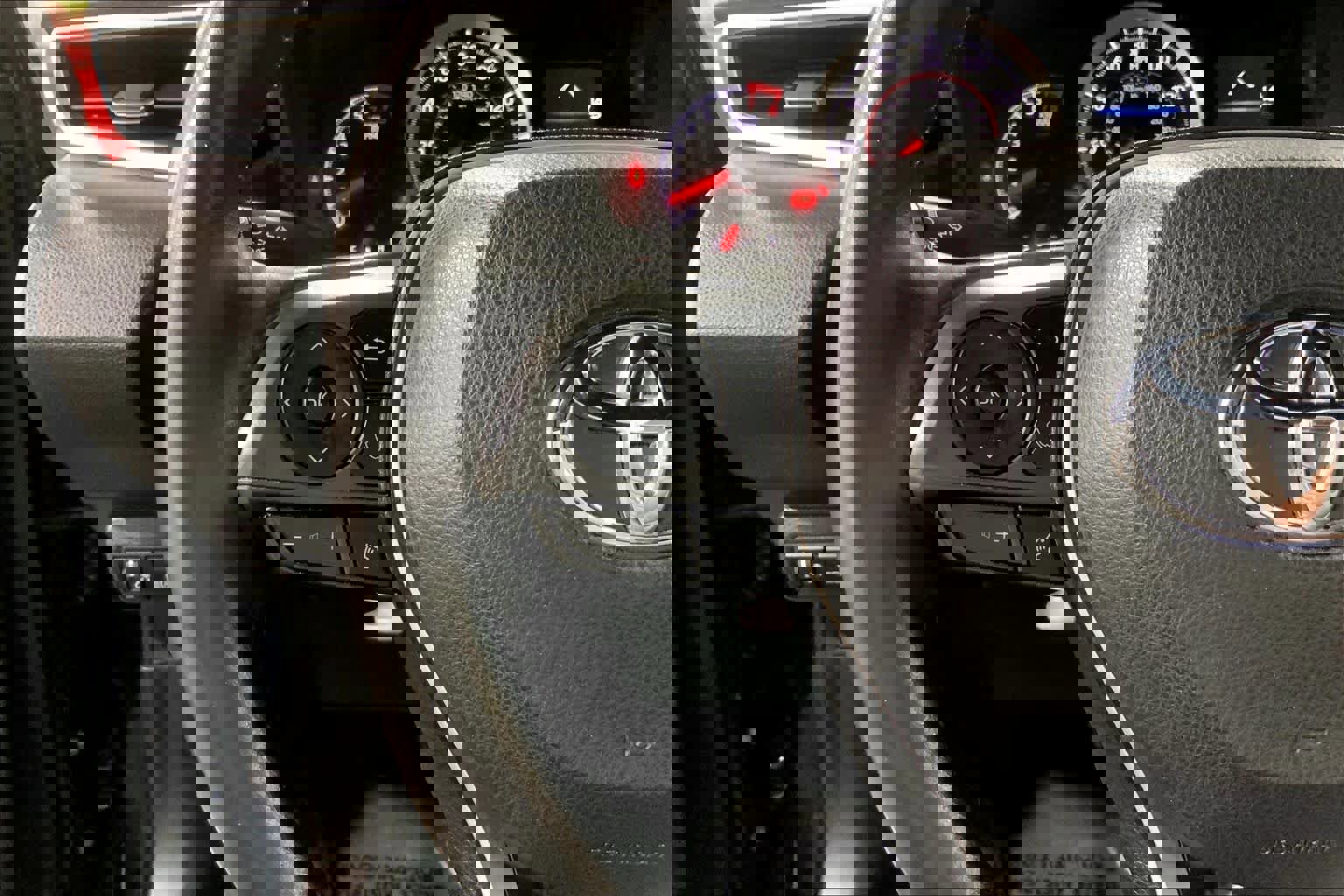 Used 2021 Toyota Corolla SE image 24