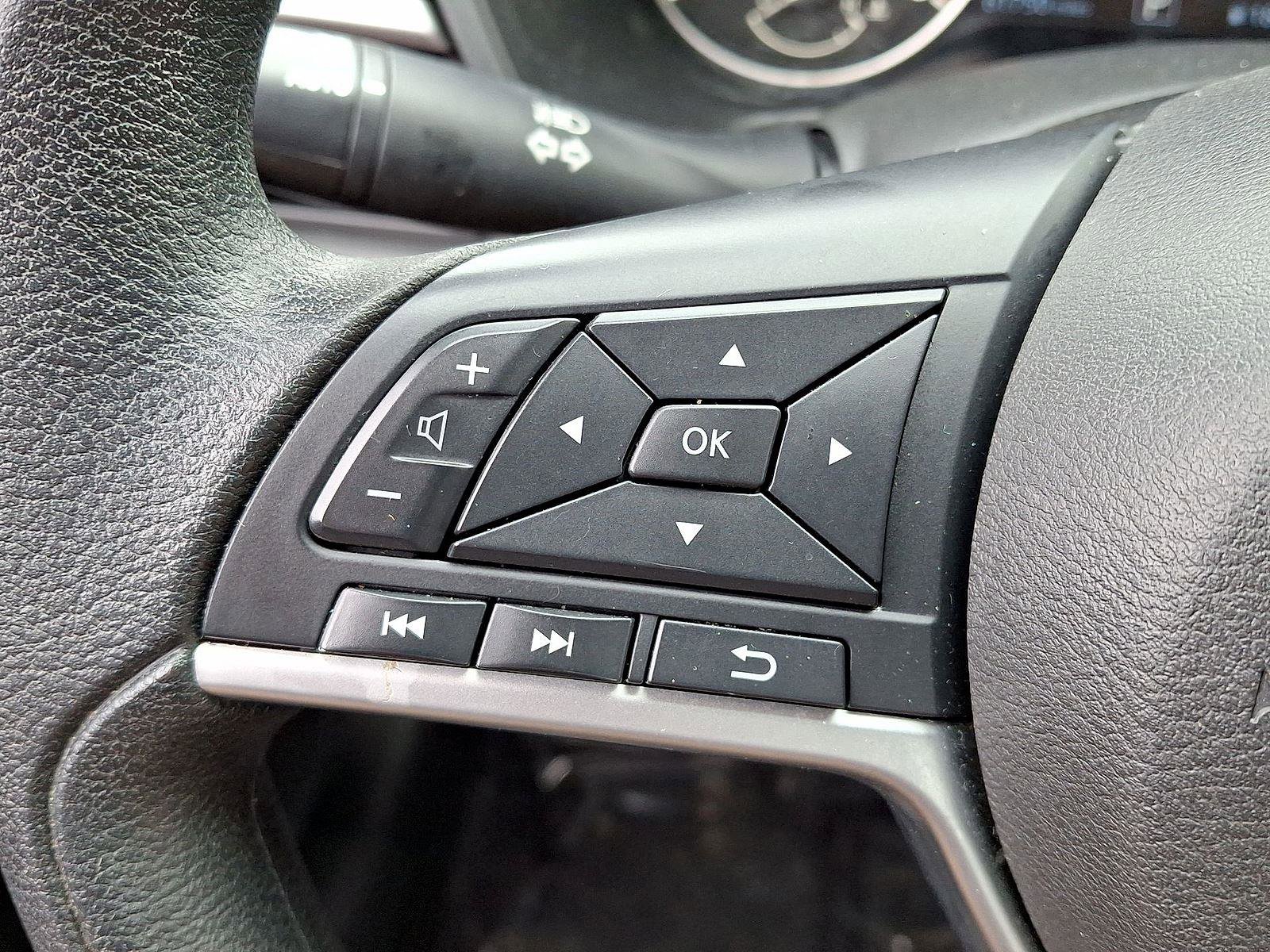 Used 2024 Nissan Altima 2.5 SV image 17