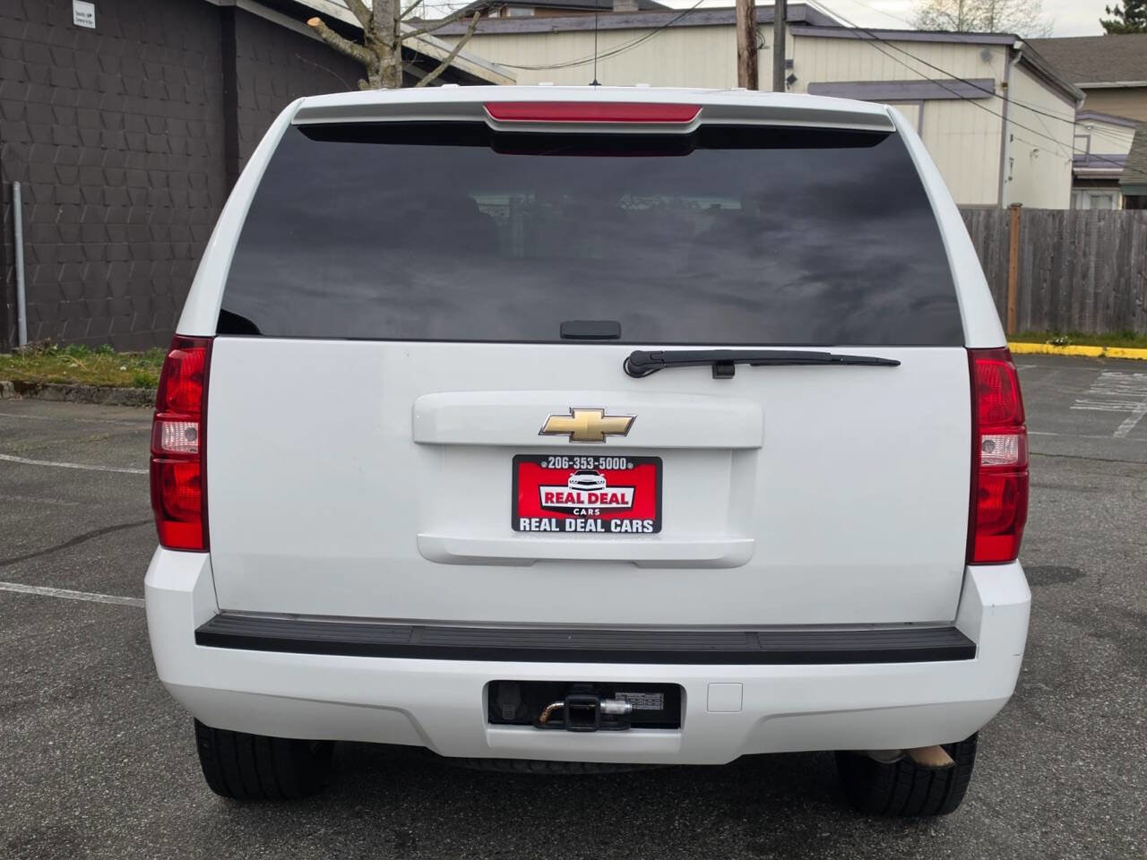 Used 2009 Chevrolet Tahoe LS w/ Skid Plate Package AWD/4WD image 4
