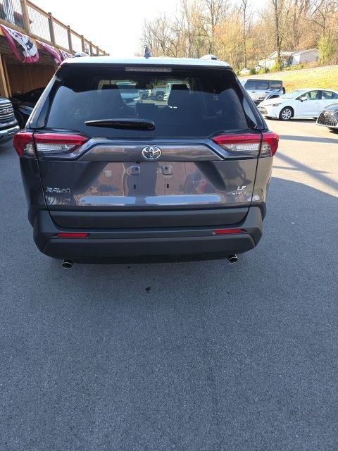 Used 2025 Toyota RAV4 LE image 5