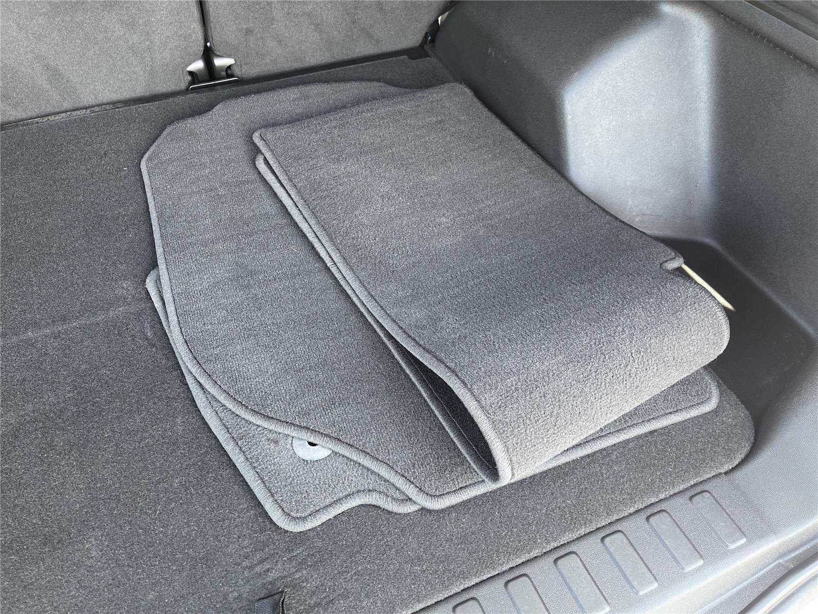 Used 2023 Chevrolet Equinox LT image 38