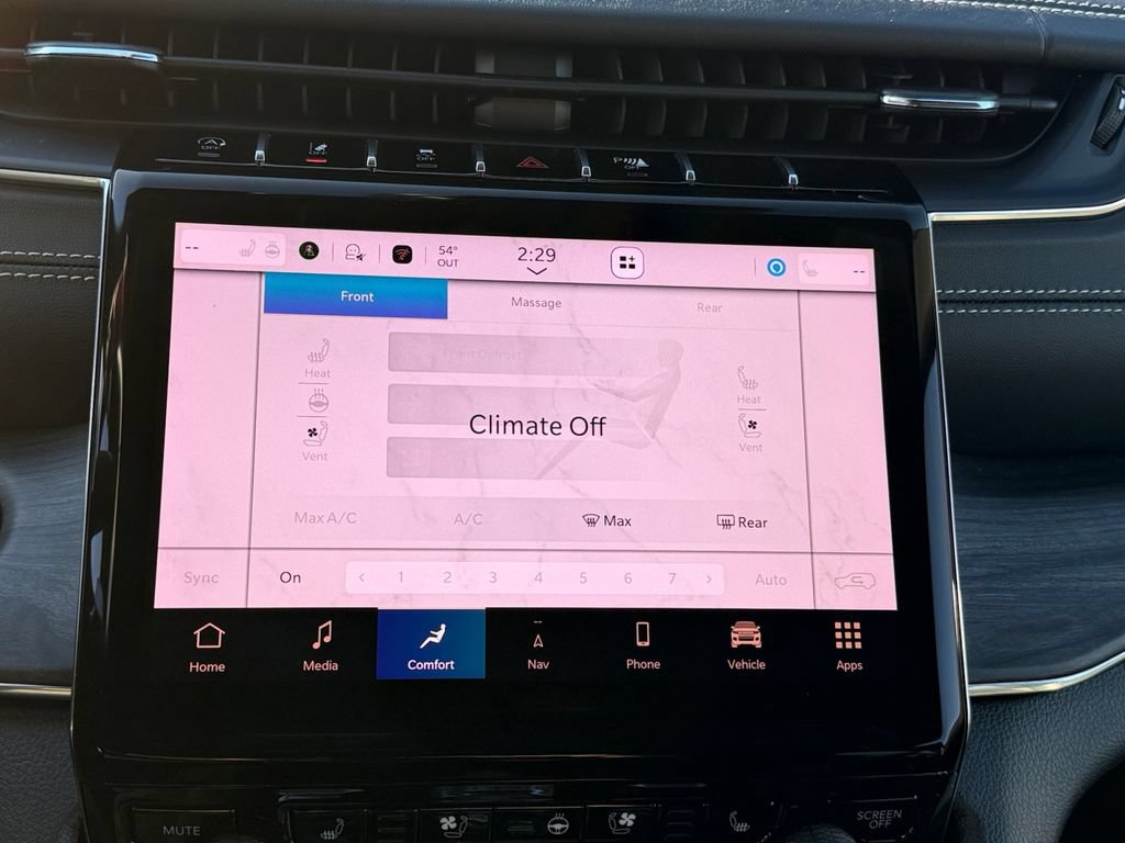 New 2025 Jeep Grand Cherokee L Overland w/ Advanced Protech Group III AWD/4WD image 17