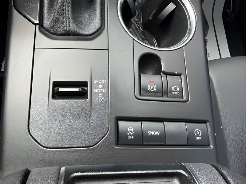 Used 2021 Toyota Highlander XLE FWD image 55
