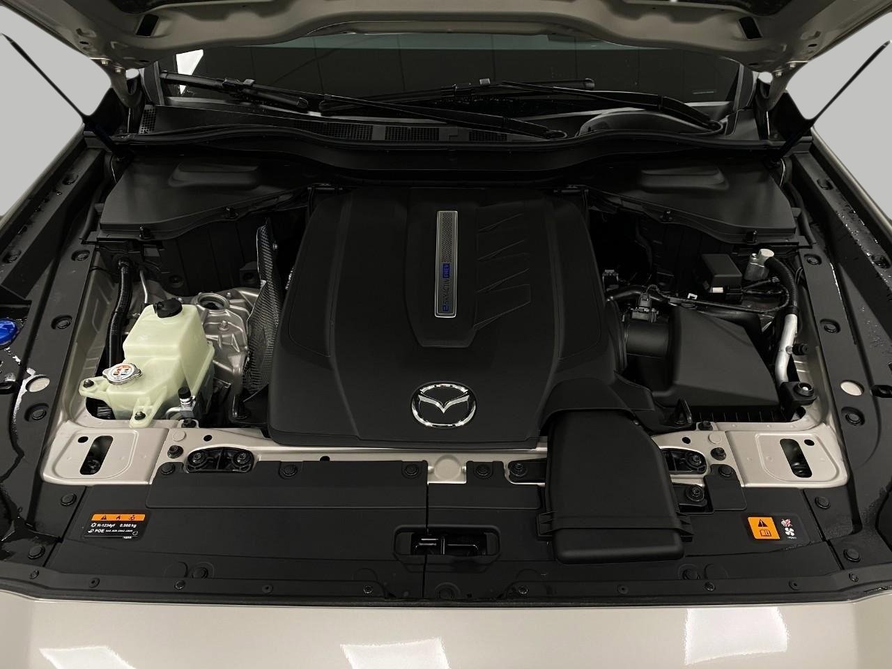 New 2025 MAZDA CX-90 Plug-In Hybrid w/Premium Sport AWD/4WD image 44
