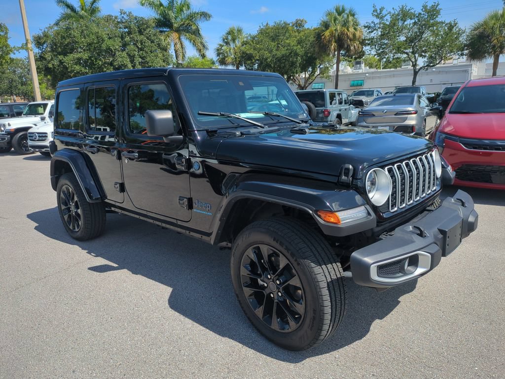 Used 2025 Jeep Wrangler Unlimited Sahara w/ Safety Group AWD/4WD image 2