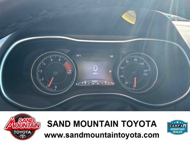 Used 2019 Jeep Cherokee Limited AWD/4WD image 18