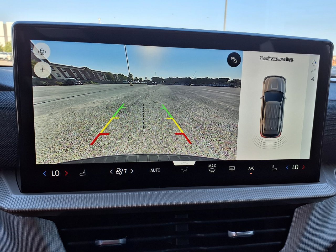 New 2027 Ford Explorer Active RWD image 9
