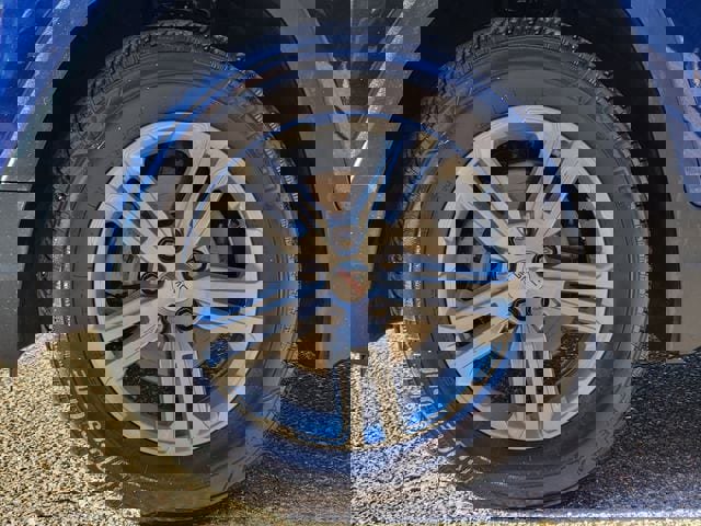 Used 2022 GMC Terrain SLE image 10