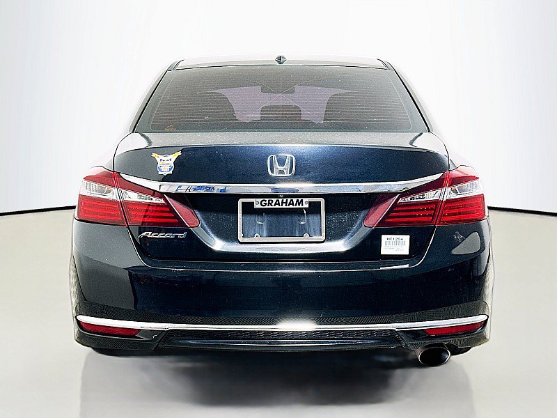 Used 2016 Honda Accord EX image 6