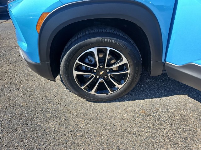 Used 2026 Chevrolet TrailBlazer LT w/ LT Cold Weather Package AWD/4WD image 27