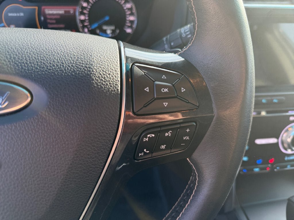 Used 2017 Ford Explorer Platinum AWD/4WD image 17