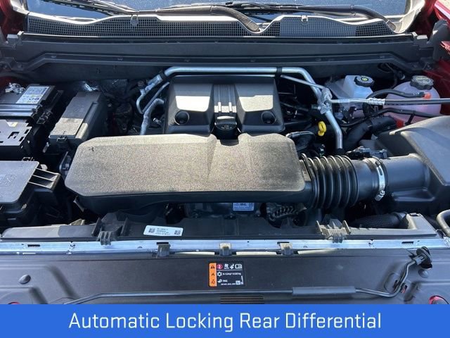 Used 2025 Chevrolet Colorado LT w/ LT Convenience Package AWD/4WD image 21