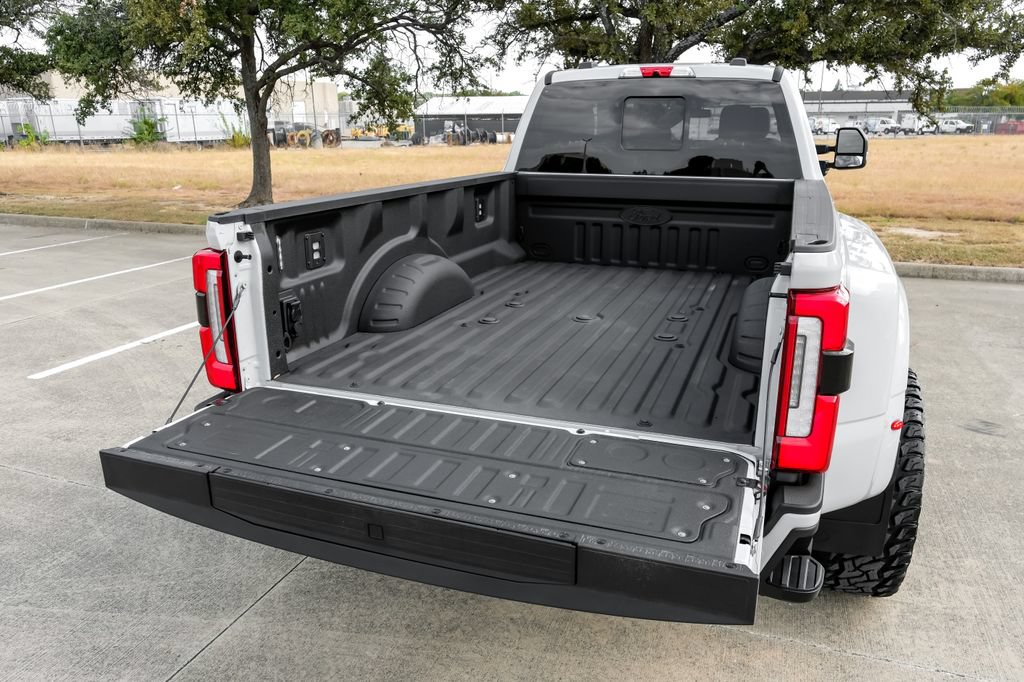 Used 2026 Ford F450 Platinum w/ Platinum Plus Package AWD/4WD image 67