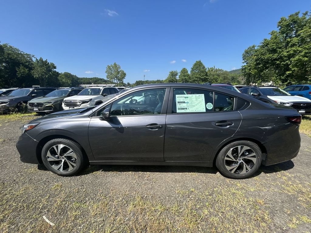 Used 2025 Subaru Legacy Premium AWD/4WD image 5