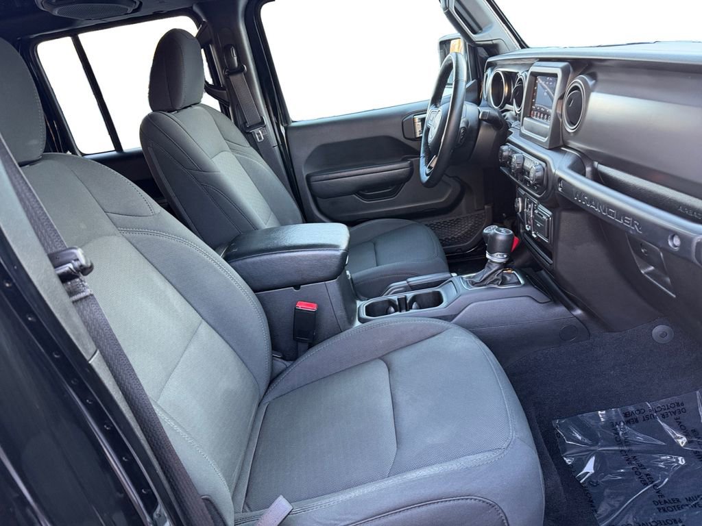 Used 2022 Jeep Wrangler Unlimited Sport image 15