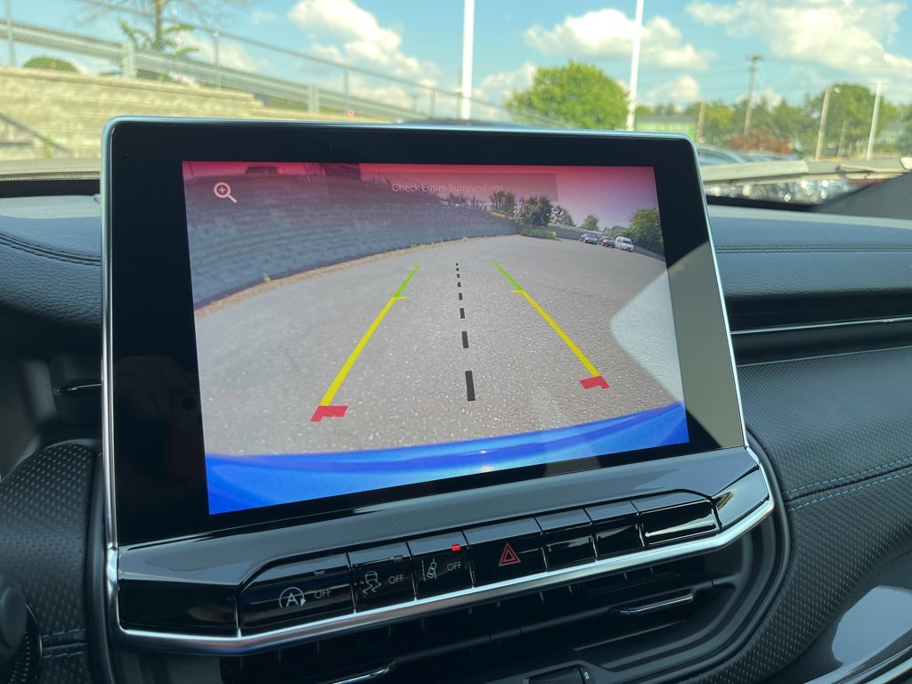 New 2025 Jeep Compass Latitude w/ Altitude Special Edition image 19