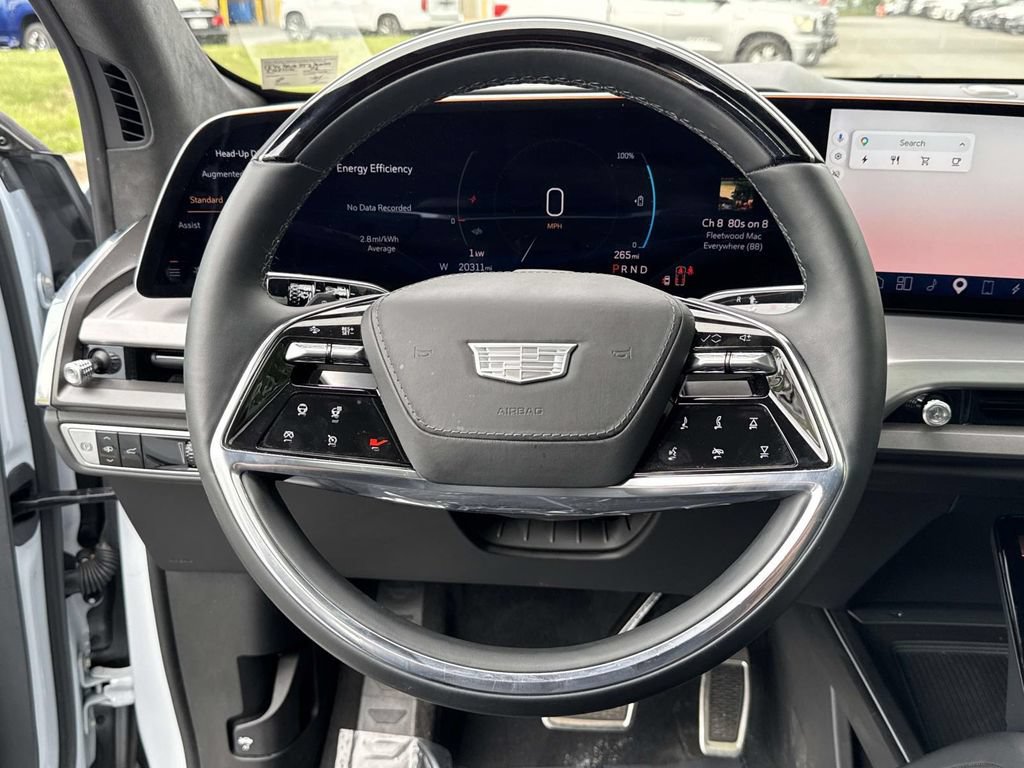Certified 2026 Cadillac Vistiq Platinum w/ LPO, Floor Liner Package AWD/4WD image 32