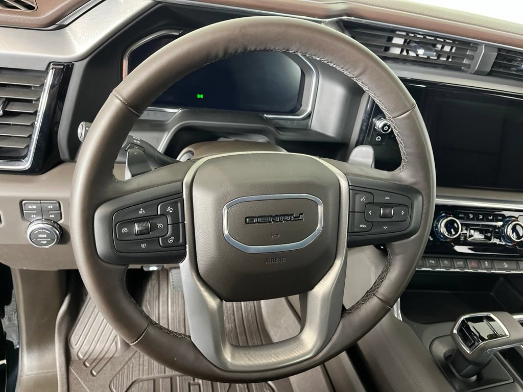 Used 2026 GMC Sierra 1500 Denali w/ Technology Package AWD/4WD image 32