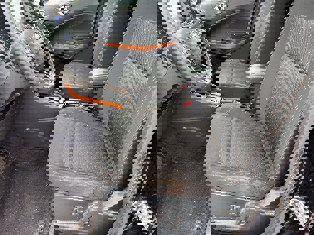 Used 2021 Ford EcoSport SE w/ SE Appearance Package image 11