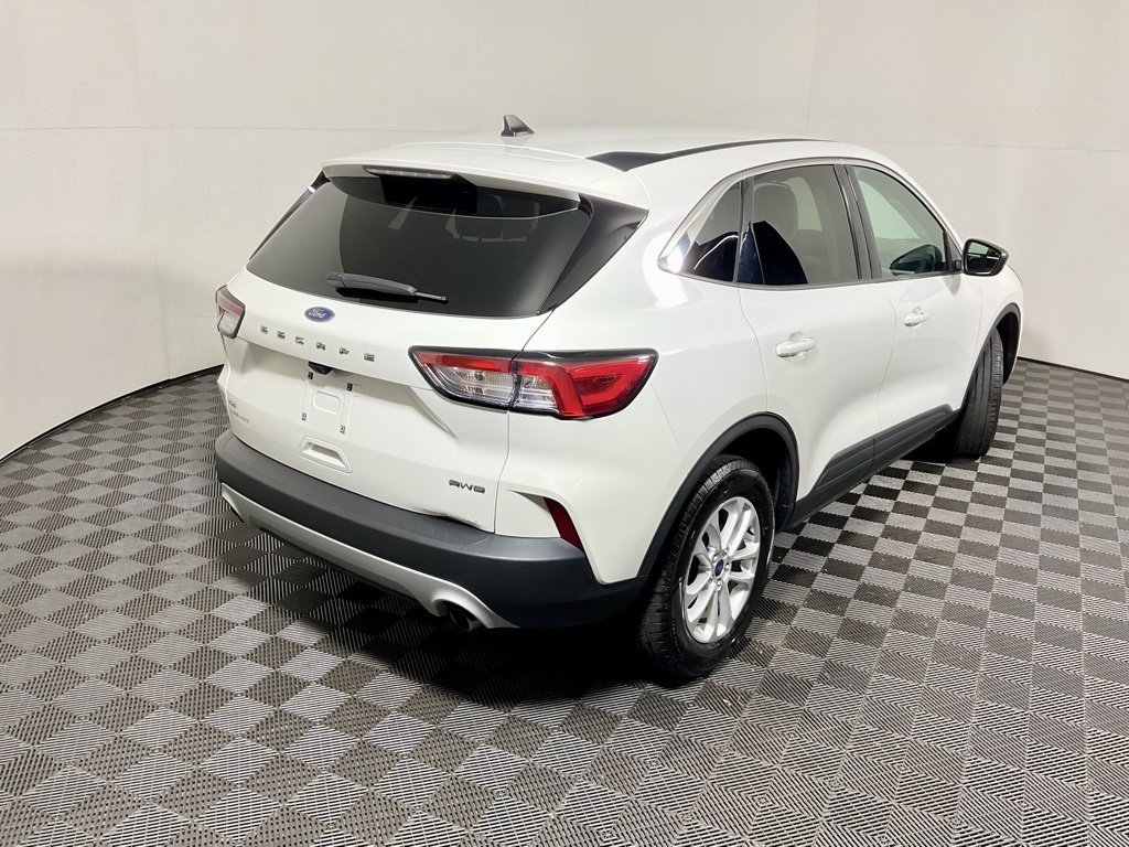 Used 2022 Ford Escape SE image 15