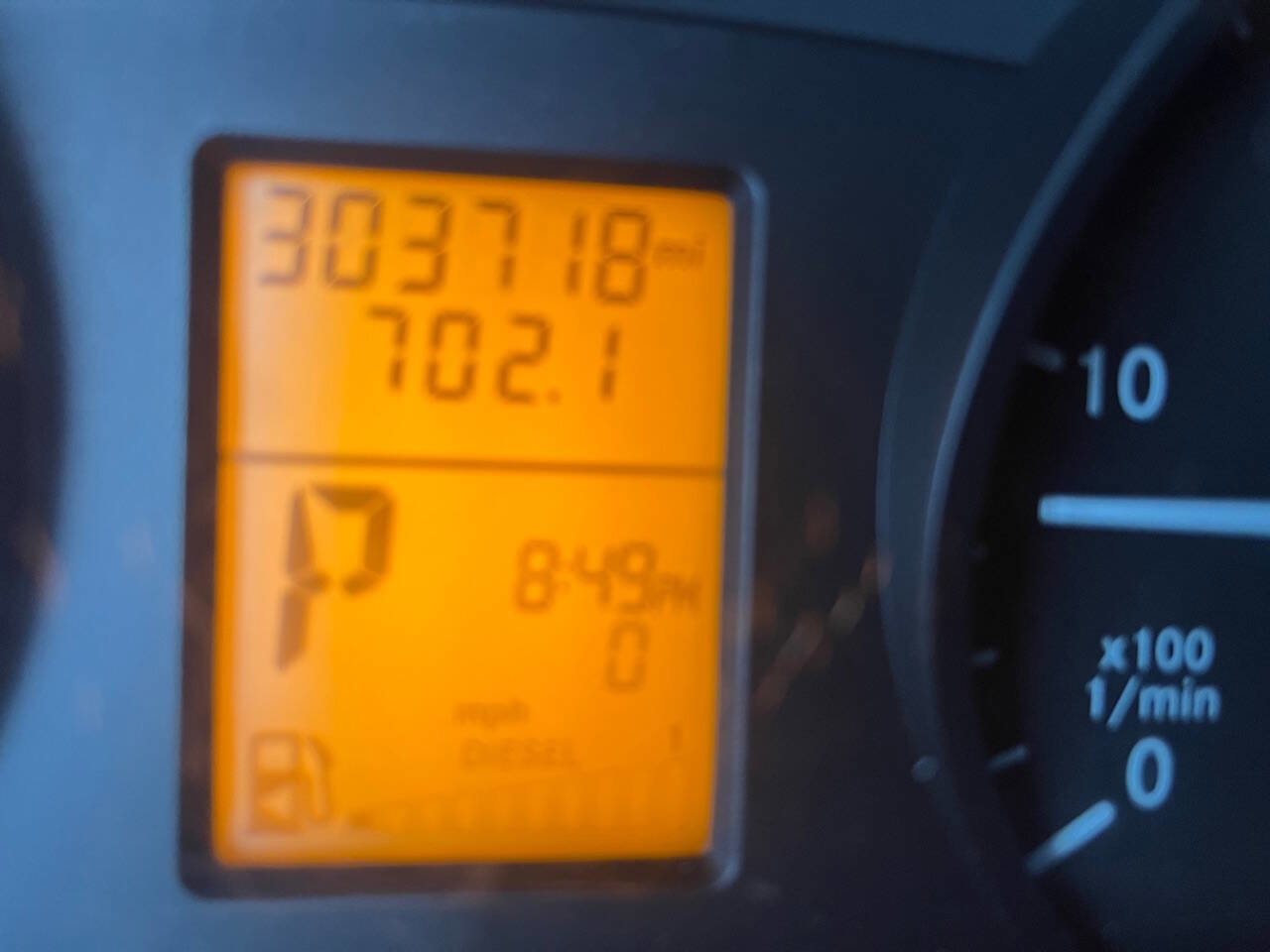 Used 2010 Freightliner Sprinter 2500 image 24